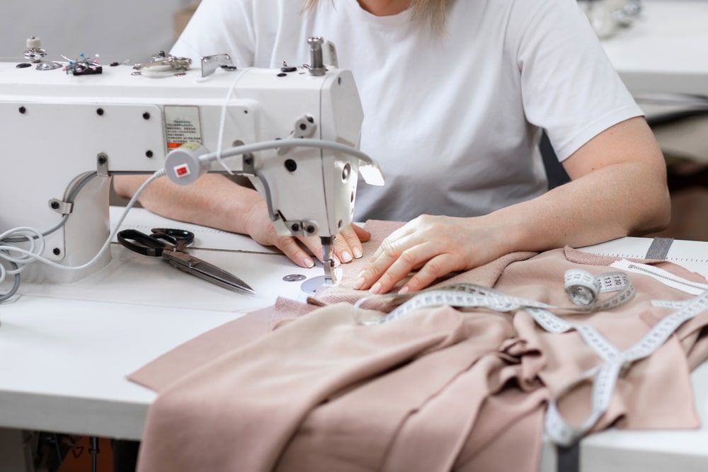 Кейс. Как решить проблему с кадрами на швейном производстве — субсидия на время обучения