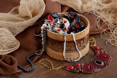 Как создавать и продавать украшения ручной работы